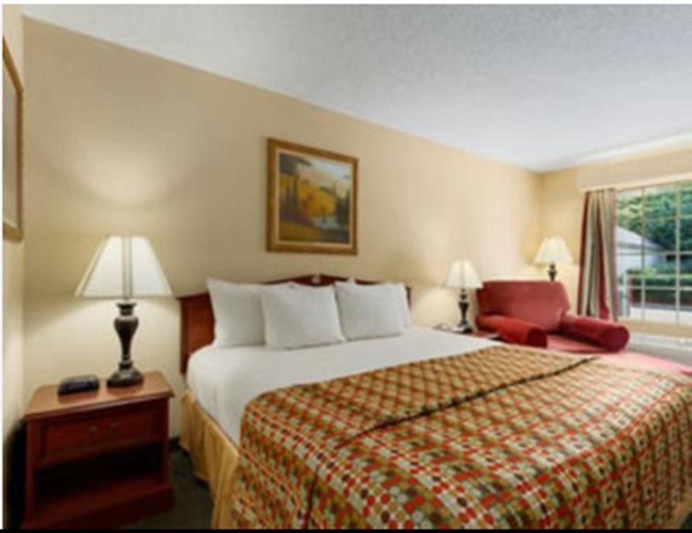 Baymont By Wyndham Easley/Greenville Quarto foto